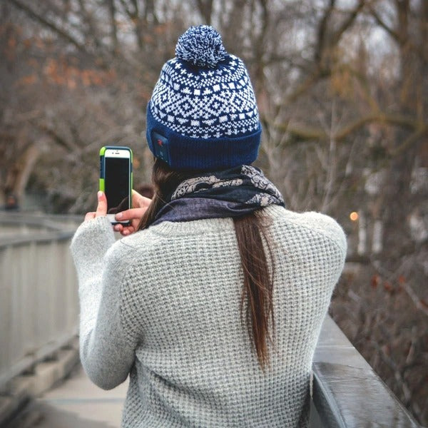 Blu Toque Bluetooth Beanie - Navy with Snow Pattern